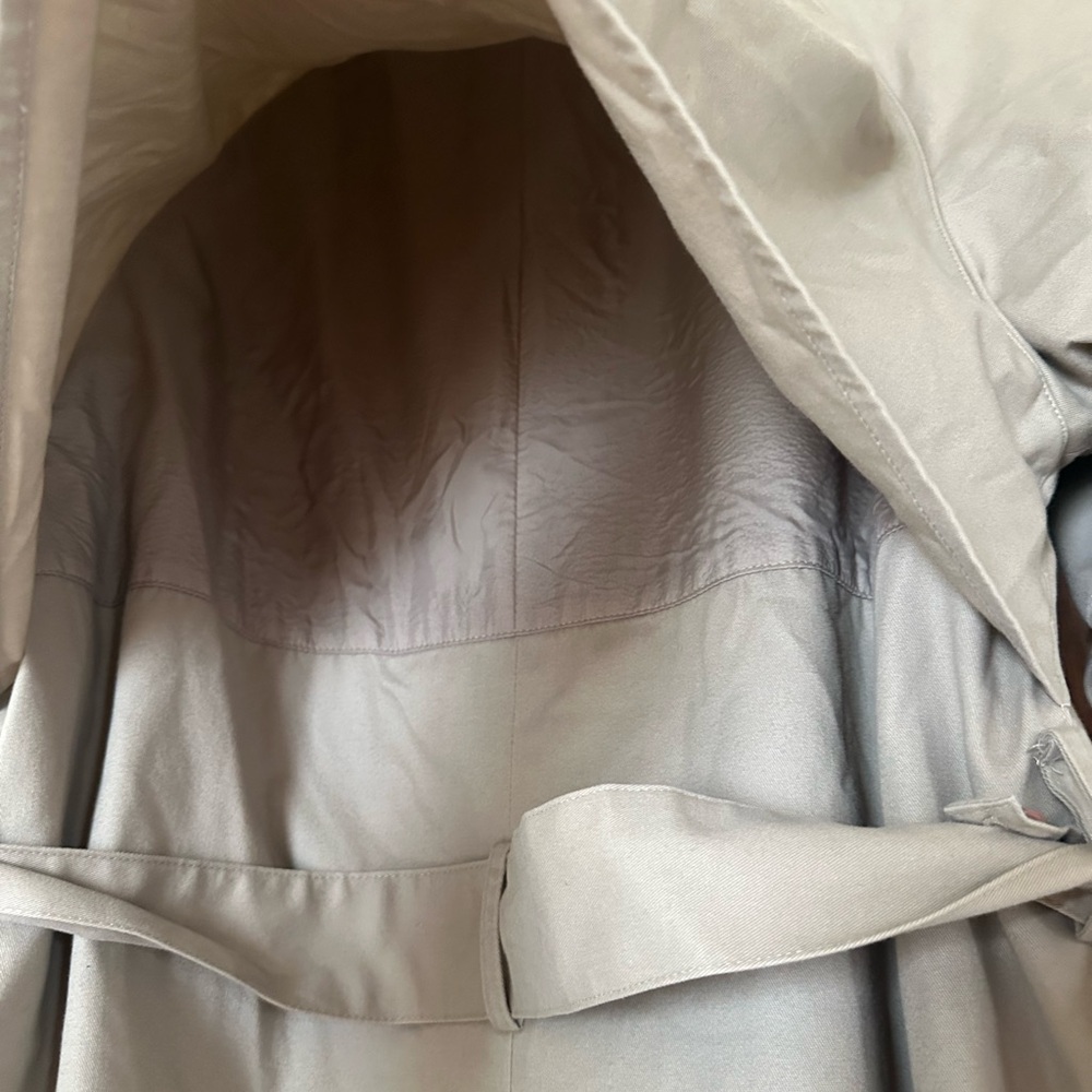 Classic Tan Trench Coat - Picture 7 of 14